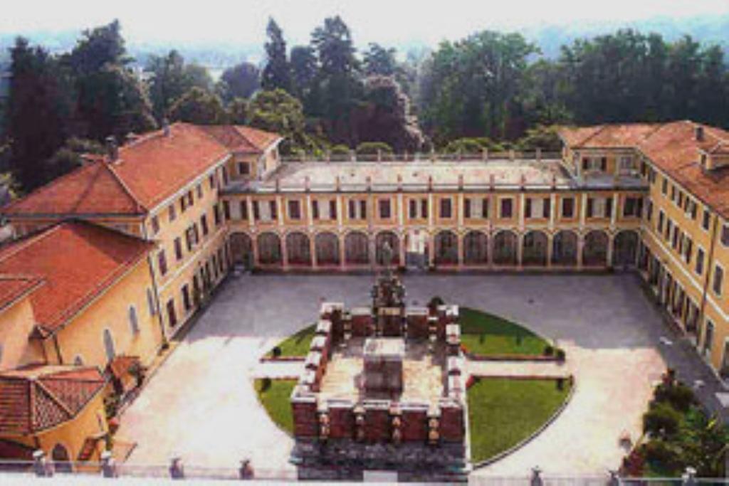 Casa Don Guanella Hotel Cadrezzate Kültér fotó