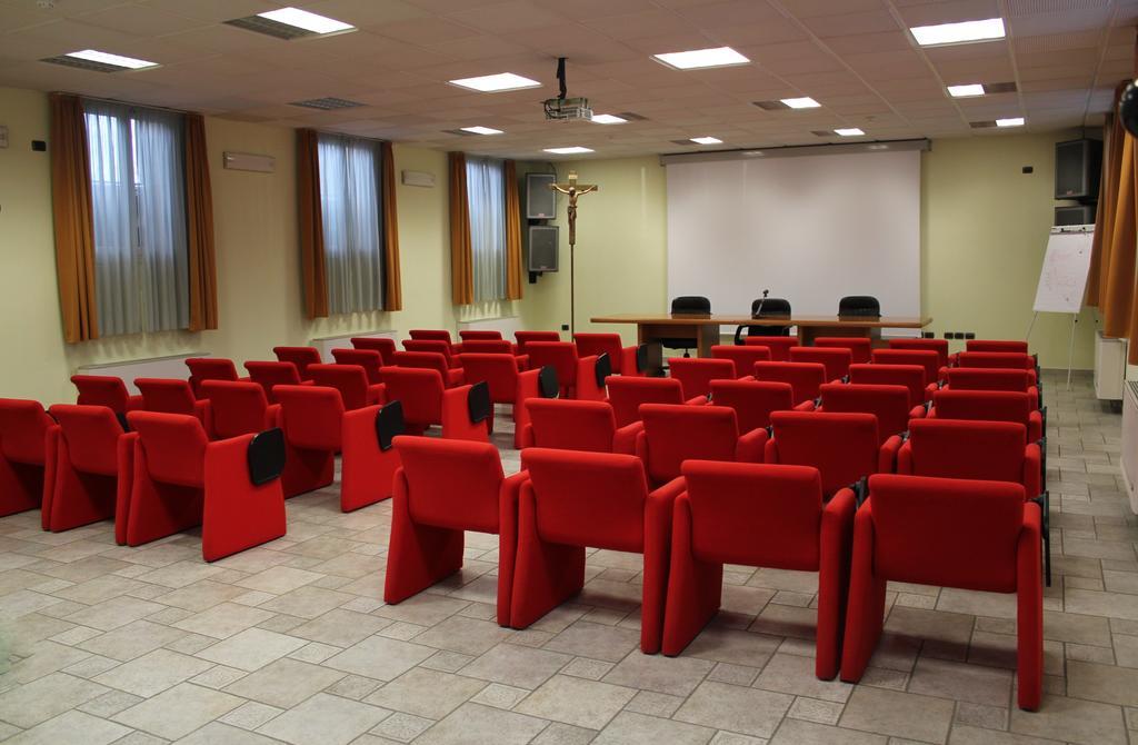 Casa Don Guanella Hotel Cadrezzate Kültér fotó